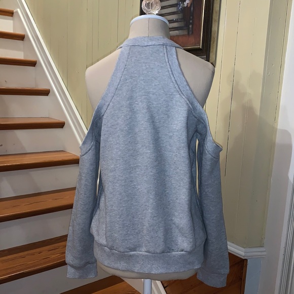 Tobi cute gray off the shoulder crew sweater 🦄 - Picture 10 of 16